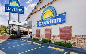 Days Inn by Wyndham Austin/university/downtown